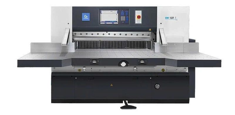 Máy cắt xén giấy Guowang GW137T 