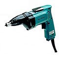 Máy bắt vít Makita 6822