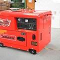Máy phát điện Diesel Yarmax 6700T (đề 5,5 KW)
