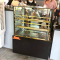 Tủ trưng bày bánh kem Okasu mini 3 tầng kính thẳng OKS-630V