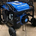 Máy phát điện Hyundai GS7500DW (5.5KW) đề nổ