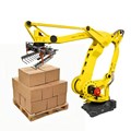 Robot chính hãng dùng xếp dỡ, vận chuyển thùng carton chứa chai thủy tinh, kèm cánh tay robot và bộ kẹp FANUC M-410iC/185