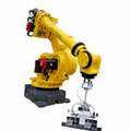 Robot công nghiệp tải trọng 125kg, tầm với 3100mm dùng cho lắp ráp và xử lý vật liệu Fanuc R-2000iC/125L