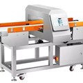 Máy dò kim loại thực phẩm đông lạnh độ chính xác cao dùng cho bánh mì nướng 