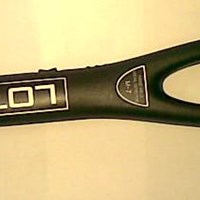 Máy dò cầm tay Lotus M-7