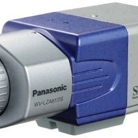 Camera màu Panasonic WV-CP484