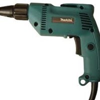 Máy vặn vít Makita 6821