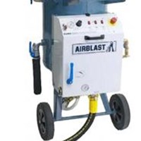 Máy phun cát ướt AIRBLAST AQUASTORM-200