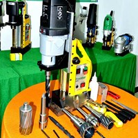 Máy khoan từ PB70/2