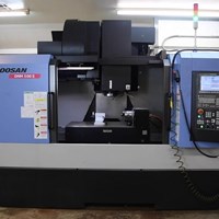 Máy gia công trung tâm phay Doosan DNM 500 II