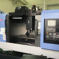 Máy gia công trung tâm phay Doosan VM 6500