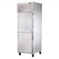 Tủ đông cửa xoay nửa chắc chắn Reach-In TRUE STA1F-2HS-HC