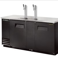 Tủ làm lạnh bia có vòi rót trực tiếp cửa xoay chắc chắn TRUE TDD-3-HC