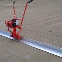Máy đầm thước 6M