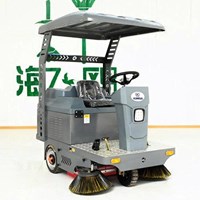 Xe quét rác ngồi lái Kumisai KMS 160E