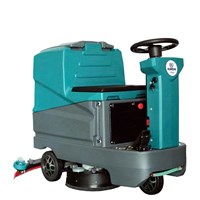 Máy chà sàn ngồi lái Kumisai KMS D7