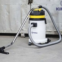 Máy hút bụi công nghiệp thùng nhựa Kumisai KMS40 (vàng)