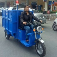 Xe điện 3 bánh chở rác khu đô thị
