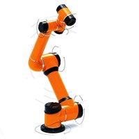 Robot cộng tác AUBO với cánh tay robot dùng để giao hàng nông sản và thu hoạch hoa quả trong vườn cây ăn quả, hoạt động như một robot AGV