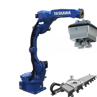 Robot công nghiệp lắp ráp và di chuyển pallet tải trọng lớn YASKAWA MOTOMAN GP35L