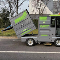 Xe quét đường hút bụi ngồi lái SHUNREN YX-5C