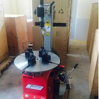 Máy ra vào lốp xe máy SR112M