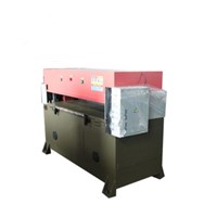 Máy cắt thủy lực không dệt bốn trụ