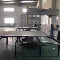Máy cắt xốp đứng 