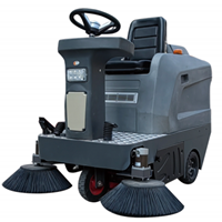 XE QUÉT RÁC NGỒI LÁI M1400