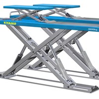 Cầu nâng ô tô kiểu cắt kéo 3.6 tấn Titano STD-8136