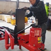 Máy ra vào lốp lưu động, xe con, xe tải nhẹ K1324M 