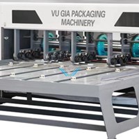 Máy bổ chạp thùng kiểu nhông xích (Chỉnh khổ tự động) BC1400-B