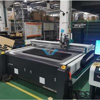 Máy cắt tấm tổ ong lập trình CNC AOL-1625PROCUT