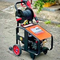 Máy Xịt Rửa Xe Cao Áp Mini 2.6Kw Deko DK-X26