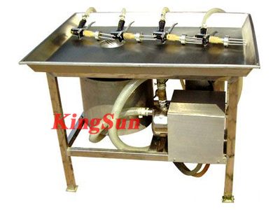 Máy tiêm nước muối bằng tay