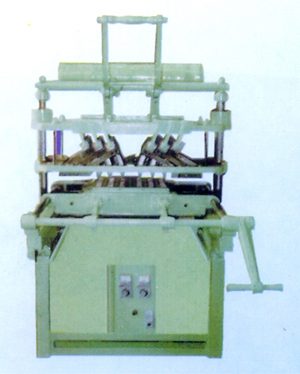 Máy làm vỏ ốc quế BD99-40