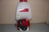 Máy phun thuốc CS 898