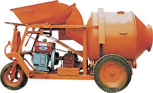 Máy trộn bê tông kiểu tự hành