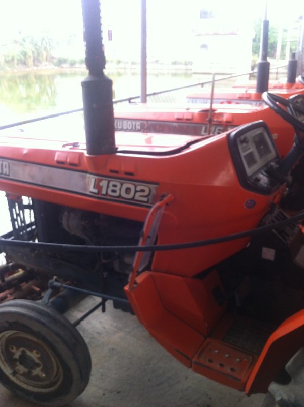 Máy cày kubota L1801
