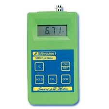 Máy đo EC cầm tay MILWAUKEE SM302