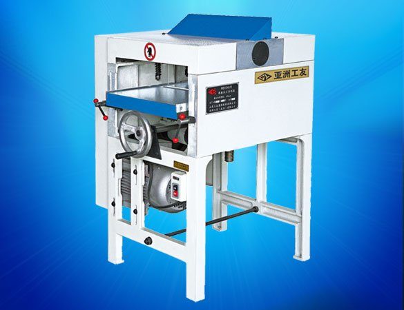 Máy bào cuốn một mặt MB104A