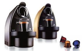 Máy Pha Cà Phê NESPRESSO - Essenza