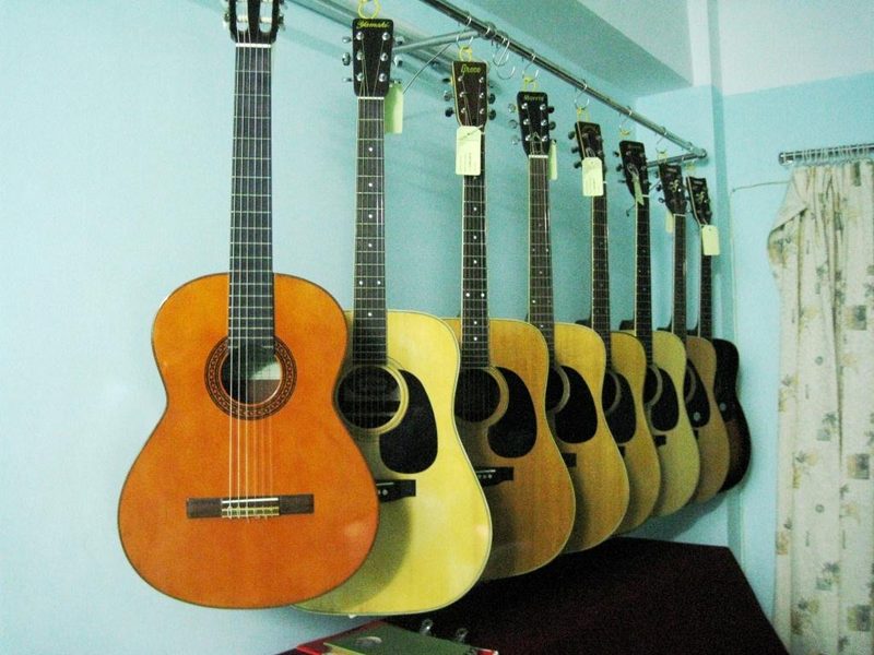 Famosa Acoustic Guitar FD35SU