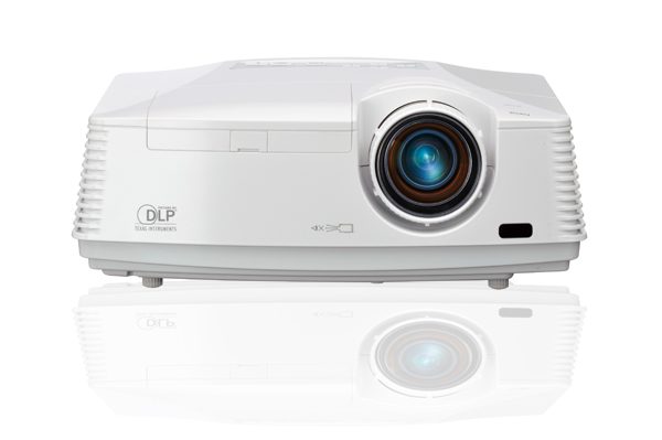 Máy chiếu đa năng Mitsubishi XD550U-G