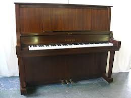 Upright Piano Yamaha W102B