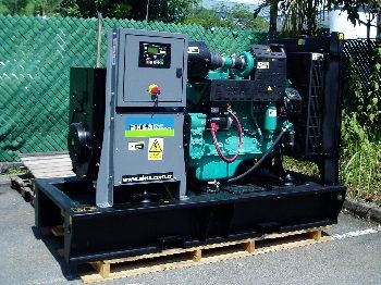 Máy phát điện AKSA APD66C