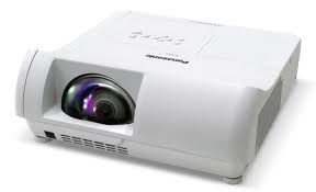 Máy chiếu Panasonic PT-TW231R