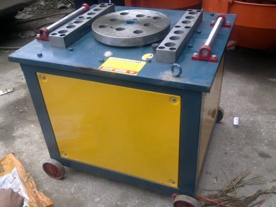 Máy uốn sắt GQ50