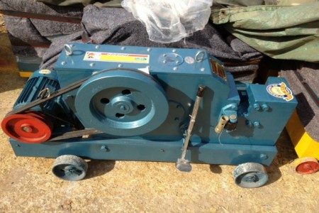 Máy cắt sắt GQ40 lưỡi dầy