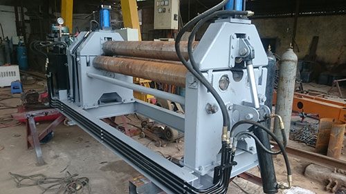 Máy lốc tôn 3 trục Kusami